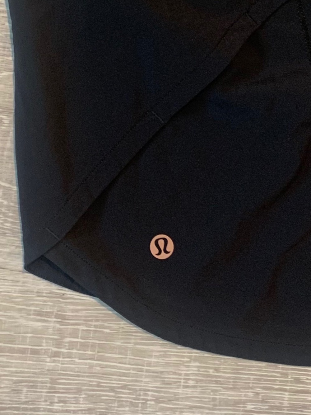 Lululemon Speed Up Graphic Mid-Rise Lined 4" Black Shorts Lightweight 12 - Picture 6 of 8